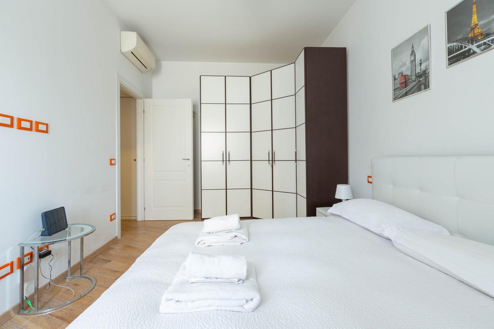 Porta Romana Comfy Apartment Мілан Екстер'єр фото